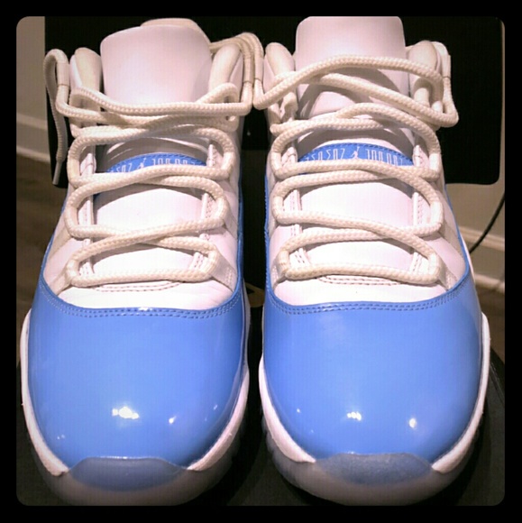 jordan 11 carolina low